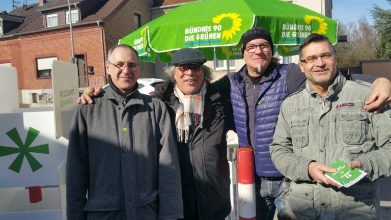 Wahlkampfstand vor dem Rewe in Klarenthal