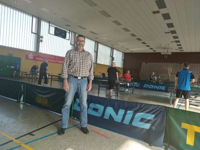 Vorstandssprecher vor Ort beim Tischtennistunier des TTC Gersweiler